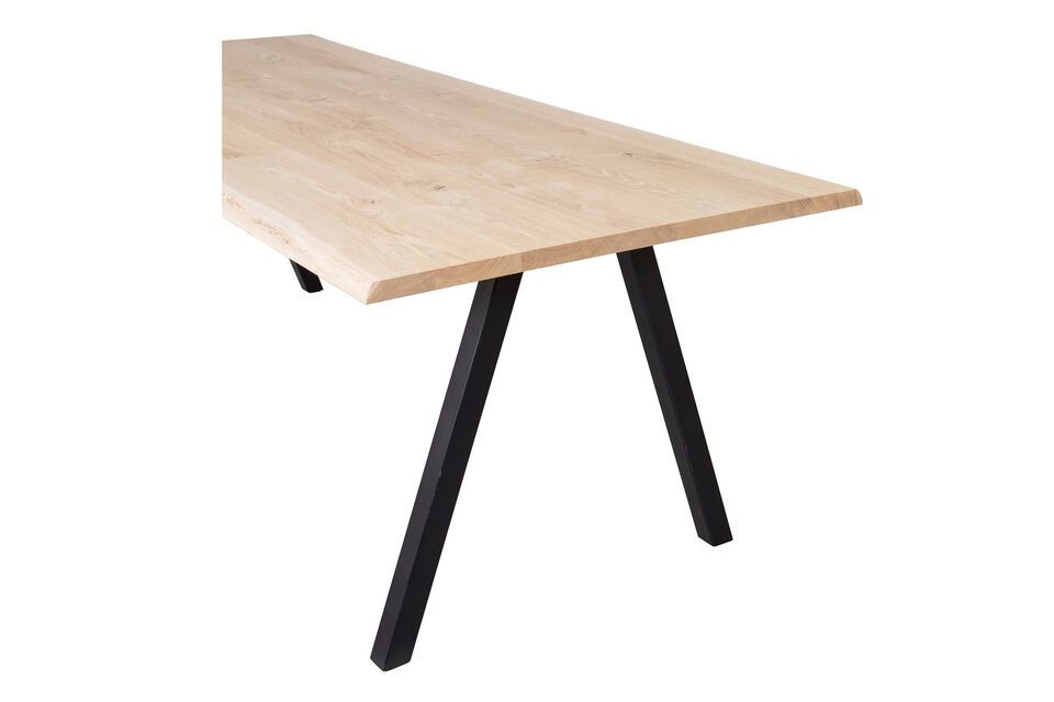 Deze tafel heeft een totaalgewicht van 38