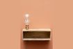Miniatuur Arsy wandlamp en plank in hout 1