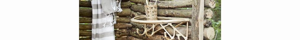 Benadrukte materialen Beige bamboe wandplank met 4 haken Haven