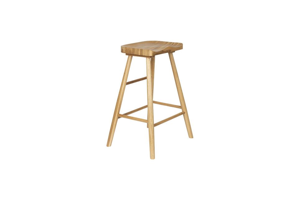 Ontdek een combinatie van elegantie en stevigheid in onze bruine houten barkruk