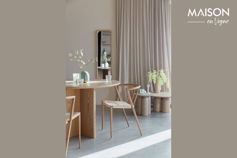 Dompel jezelf onder in een gezellige sfeer met de Beige Laurent MDF eettafel