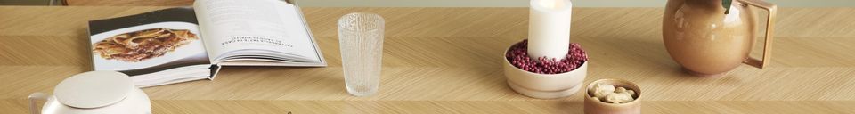 Benadrukte materialen Beige houten eettafel Ligne