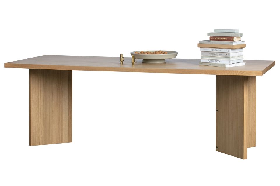 De beige houten tafel Angle