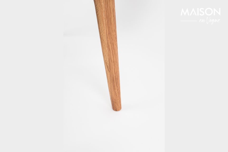 Deze tafel is ook verkrijgbaar in een medium of brede versie om aan alle eisen te voldoen