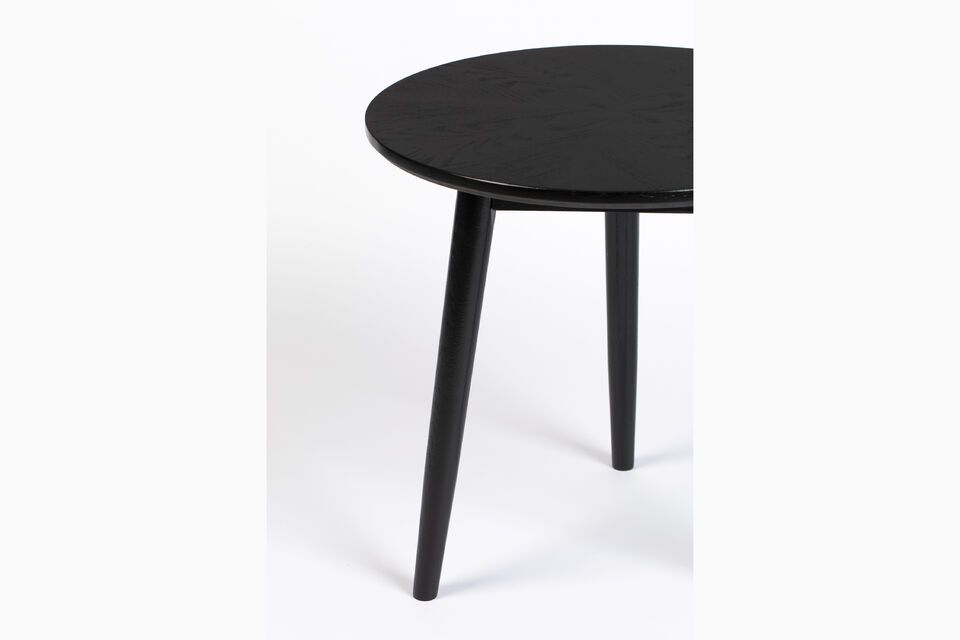 Deze veelzijdige tafel kan worden gebruikt als standaard voor je boeken