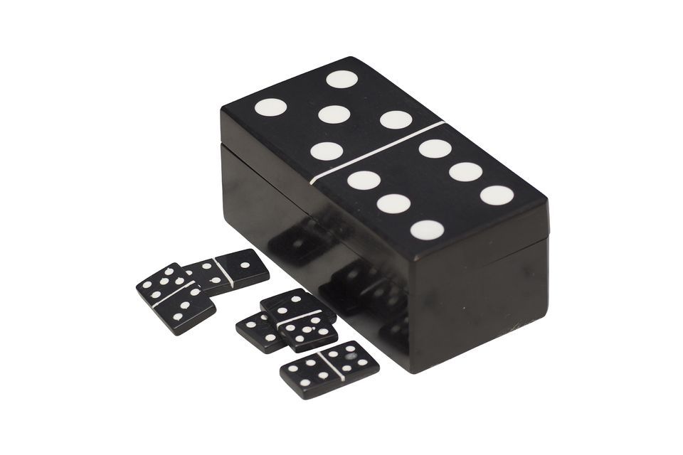 Deze domino doos, in de vorm van een