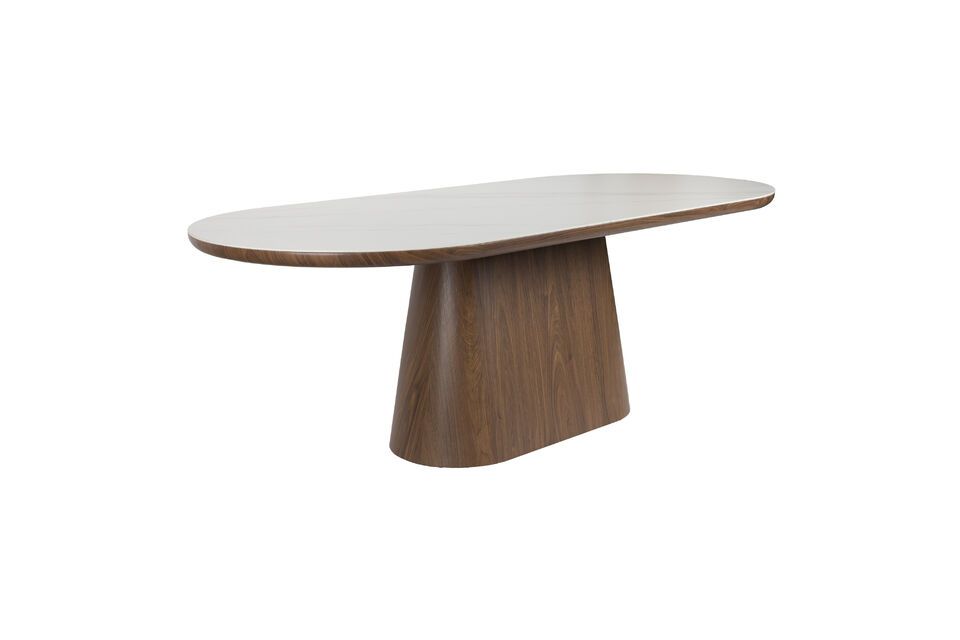 Met zijn praktische afmetingen van 200 x 90 cm biedt hij een comfortabele ruimte voor maaltijden