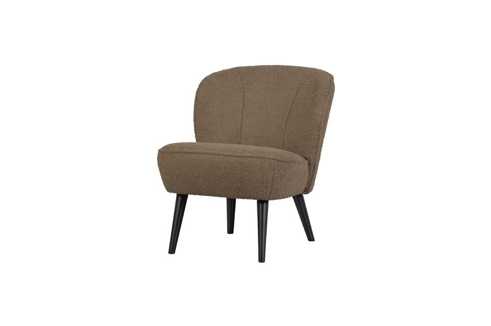 De originele ronde vorm en luxe bekleding maken de Teddy fauteuil uit de Sara serie tot een