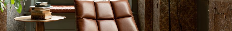 Benadrukte materialen Bruine vintage bar loungestoel