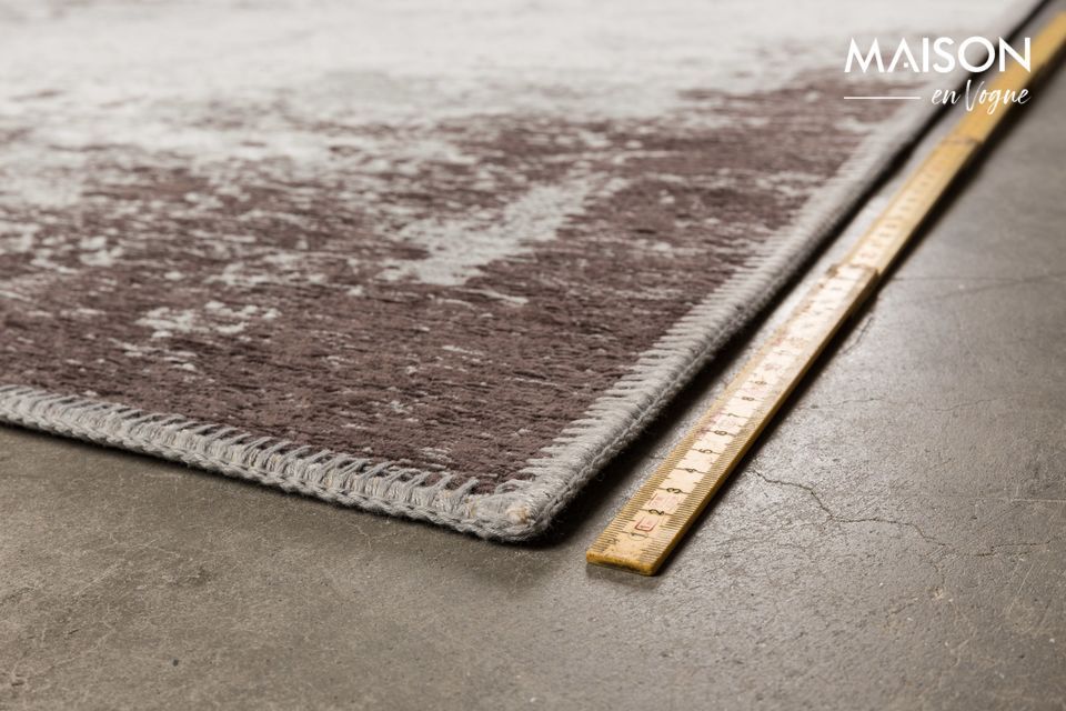 Het Caruso tapijt van Dutchbone biedt u nu de kans om het contrast tussen industriële en versleten