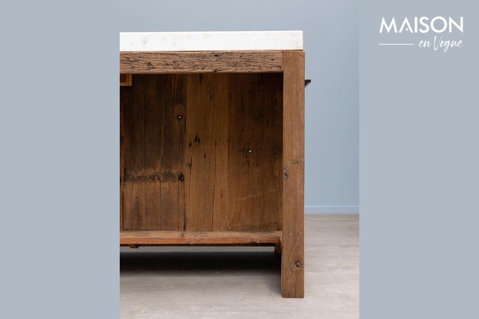 Voor dit meubel is gerecycled hout gebruikt