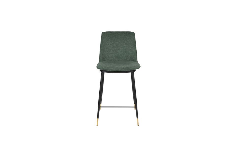 Ontdek de Lionel counter chair, een elegant meubelstuk dat de sfeer van je interieur zal verbeteren