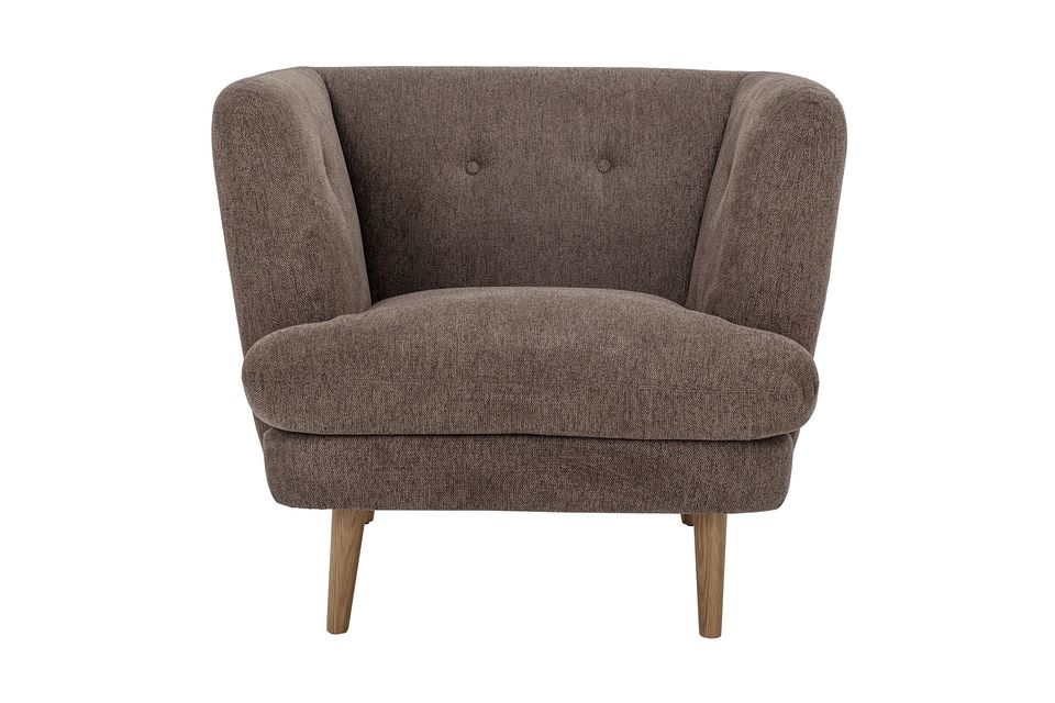 De Elliot lounge stoel van Bloomingville is een prachtige grenen fauteuil met eikenhouten poten