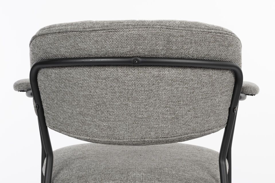 Dit is een uitnodiging om zowel stijl als functie in je huis te integreren met de grijze stoffen
