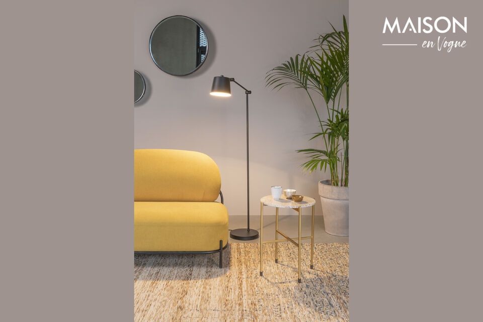 Verlicht met elegantie dankzij het pure ontwerp van deze armatuur.