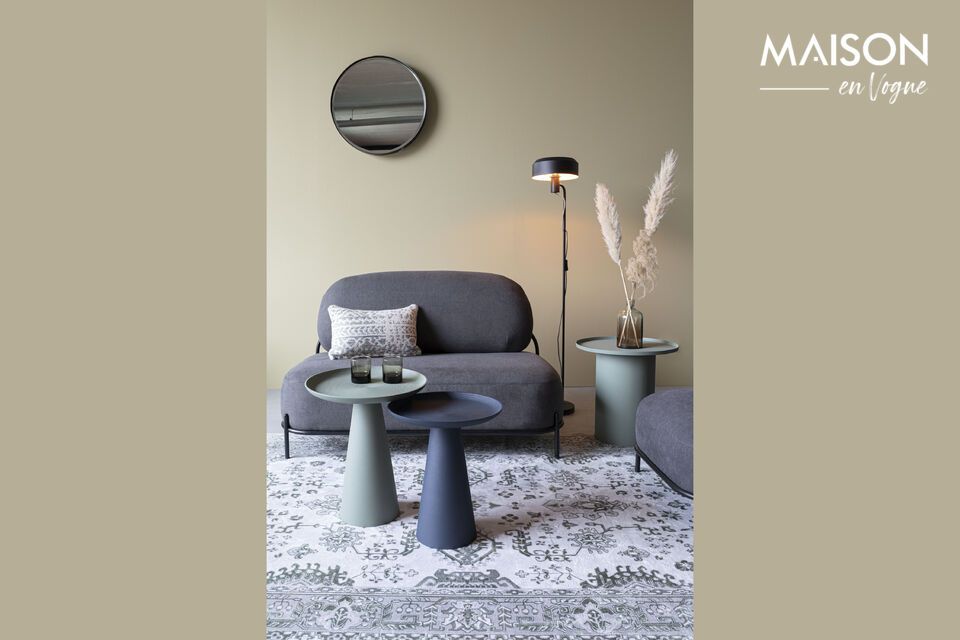 Elegante eenvoud met onze groene metalen bijzettafel.
