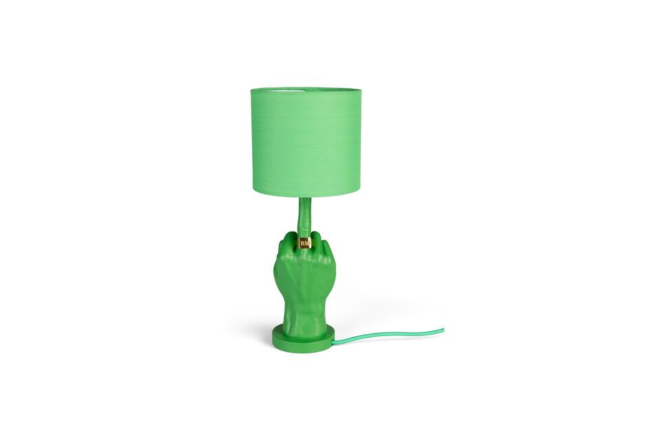 Met zijn opvallende groene kleur trekt deze lamp niet alleen de aandacht