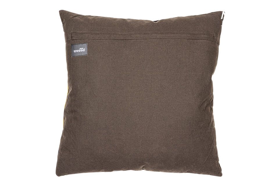 Het kussen is 50x50 cm groot en biedt optimaal comfort dankzij de polyester vulling