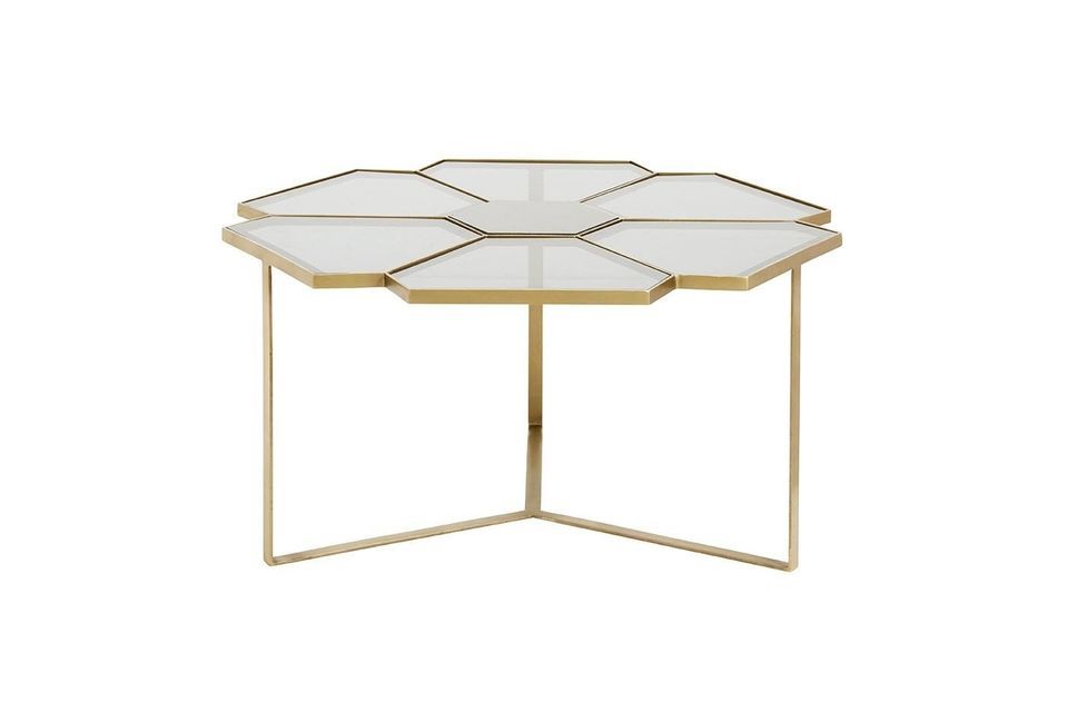Voor een gezellige woonkamer biedt deze eigentijdse salontafel