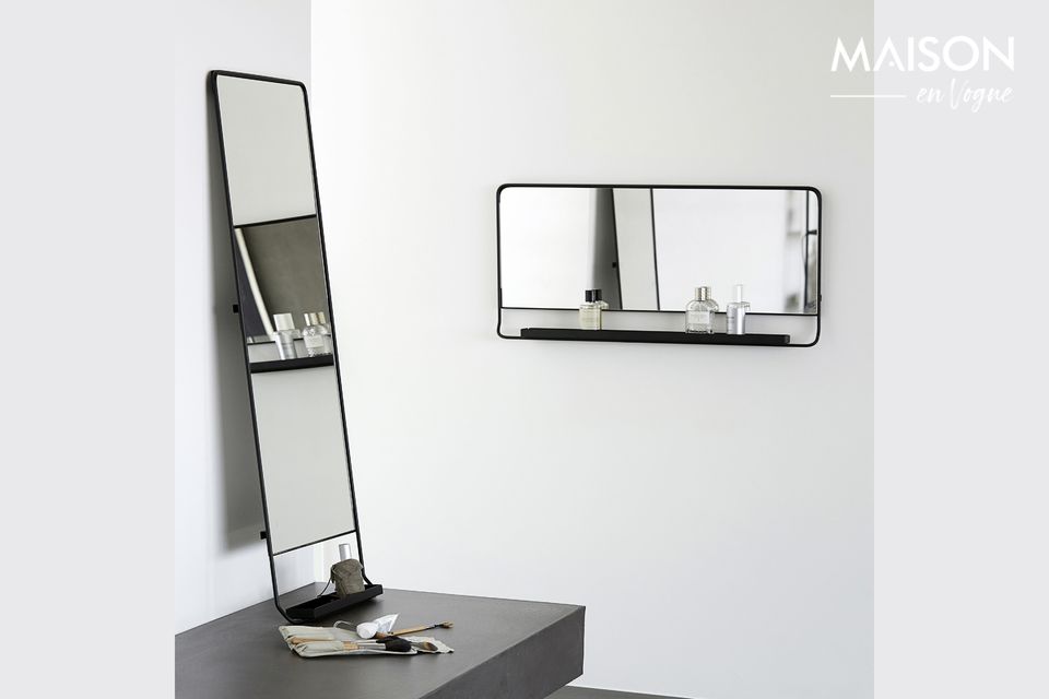 Een spiegel is altijd handig in elke kamer van het huis