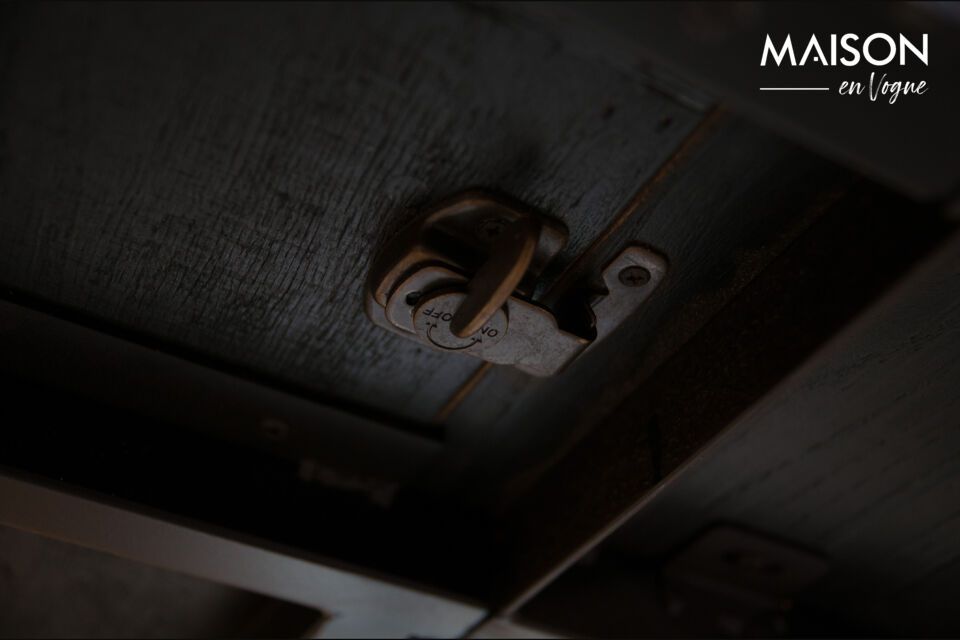 Het is mogelijk om de tafel te verlengen door middel van de verlengstukken