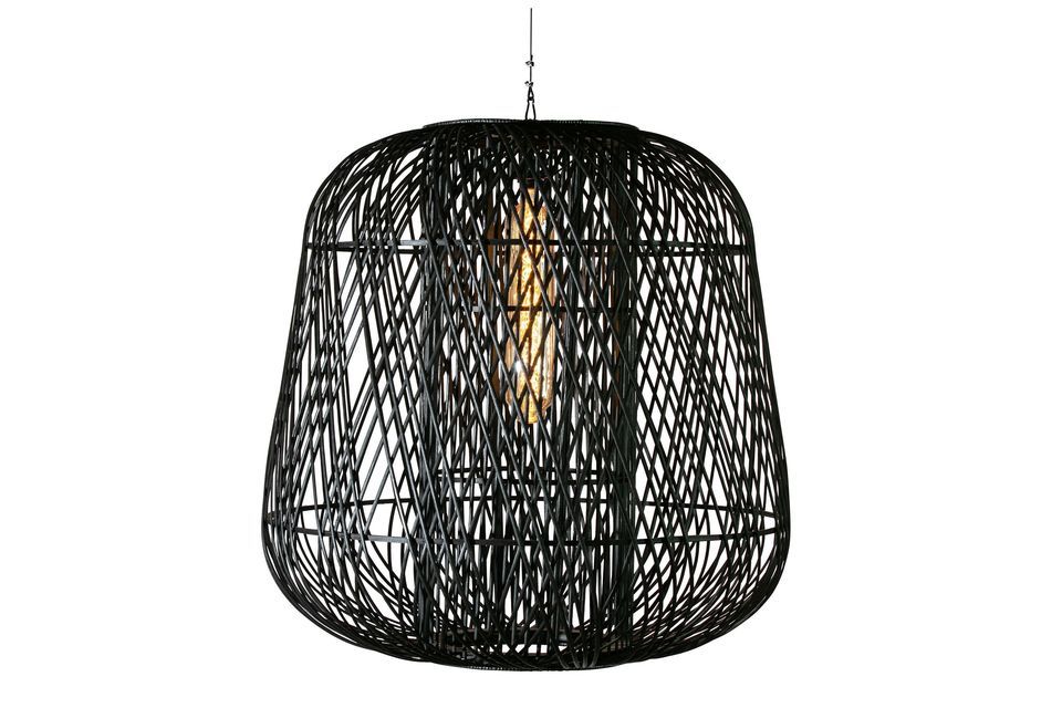 Moza hanglamp in zwart bamboe, indrukwekkend, warm en elegant.