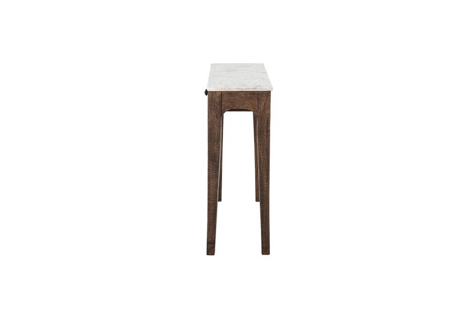 Met zijn doordachte afmetingen (L79 x H76 x D28 cm) is hij ideaal voor kleine ruimtes zonder in te