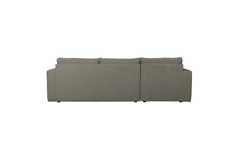 De afneembare rugkussens en het grote formaat van de chaise longue bieden optimaal comfort voor