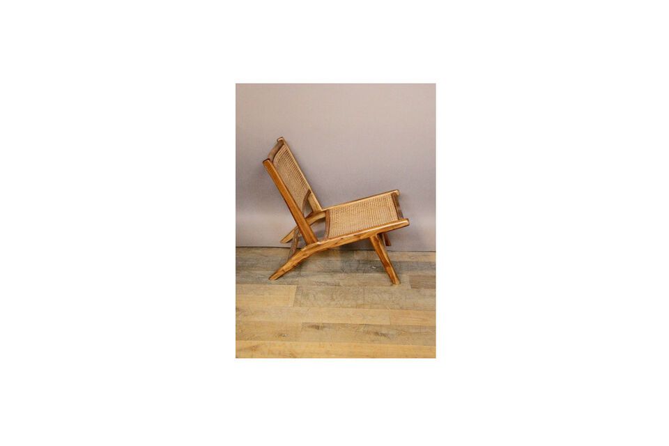 De Husson-fauteuil van Chehoma biedt u de keuze voor eenvoud met zijn zitting en rugleuning in