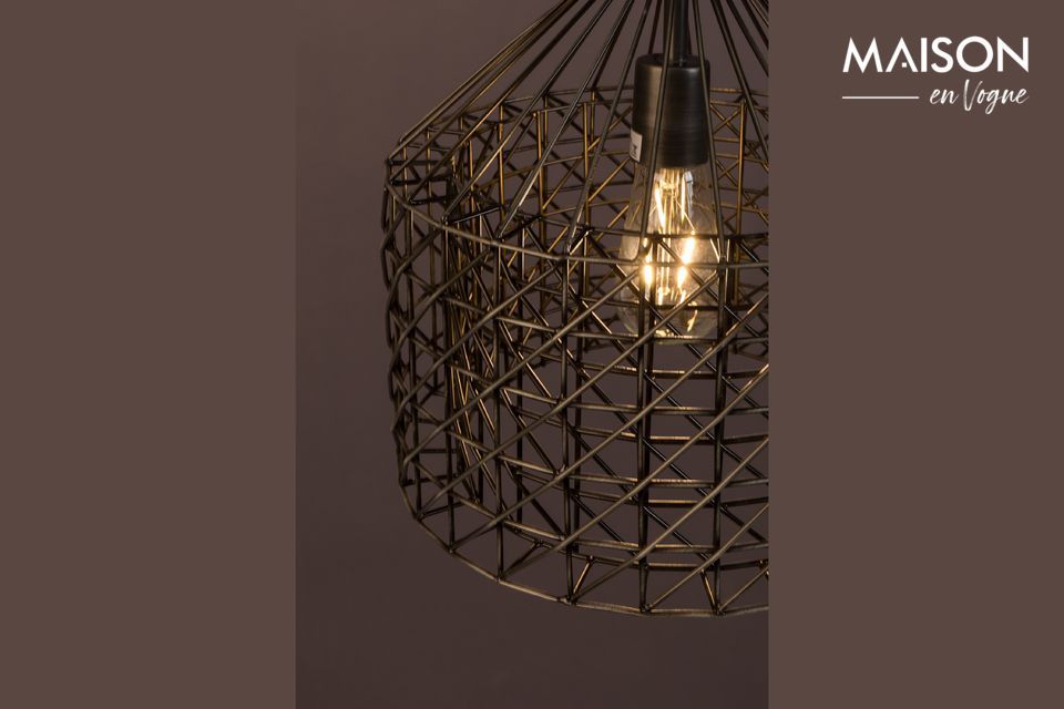 Deze lamp combineert een vintage stijl door zijn tint en een ontwerp van grote originaliteit
