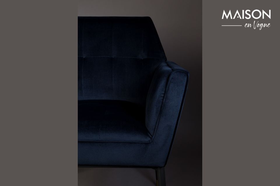 Het zeer elegante en verfijnde ontwerp zal prachtig zijn in een woonkamer of een kantoor