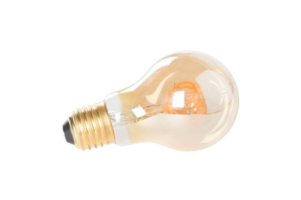 De Classic Gold lamp van White Label Living zorgt voor 260 Lumen efficiënte verlichting in elke