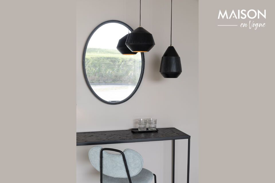 Ontdek de finesse en elegantie van onze Petite Suspension Aysa