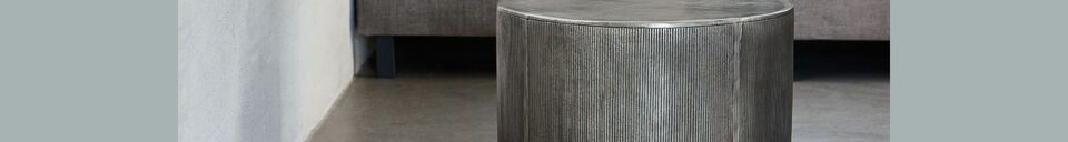 Benadrukte materialen Kleine zilveren aluminium salontafel Rota