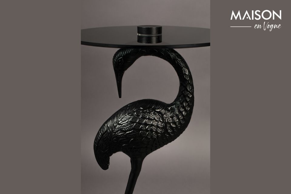 Met zijn duizend en één details brengt deze zwarte Crane bijzettafel een gedurfd artistiek tintje