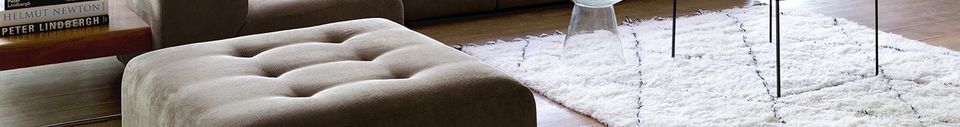 Benadrukte materialen Larra Berber tapijt in zwarte en witte wol