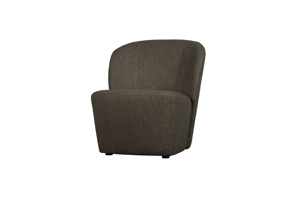 De Lofty fauteuil uit de vtwonen collectie is een stijlvolle keuze voor een moderne woning