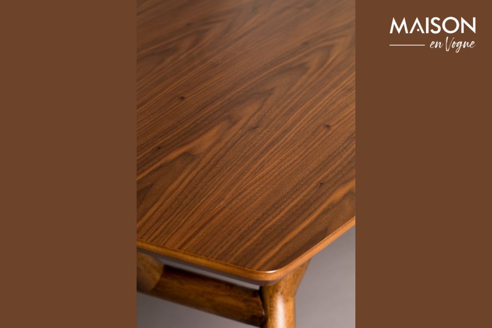Een mooi generfd hout, voor een natuurlijk en praktisch meubelstuk