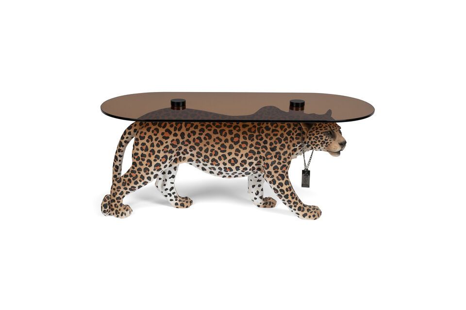 Handgeschilderd is elke tafel uniek en biedt niet alleen een plek voor je spullen