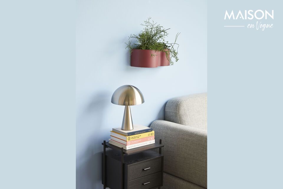 Ontdek deze tafellamp met nikkel metallic afwerking