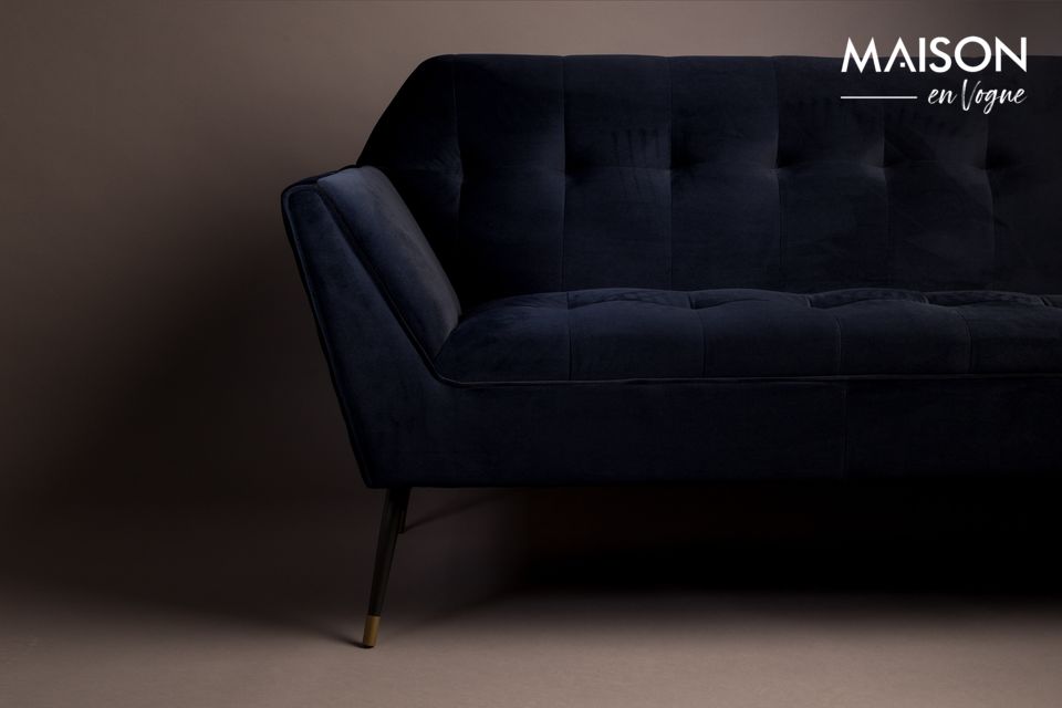 Deze elegante 2-zitsbank is gemaakt van 100% polyester fluweel in een zeer verfijnd middernachtblauw