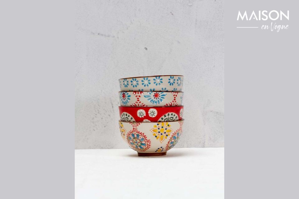Set van 4 kleine Boheemse keramische kommen Chehoma