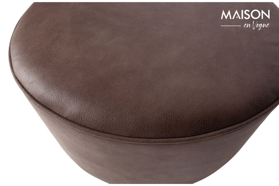De Coffee synthetische zitzak in warm bruin is ontworpen door het Nederlandse merk VTwonen