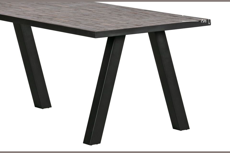 Tablo teak en metalen tafelblad, een gepersonaliseerde en elegante tafel