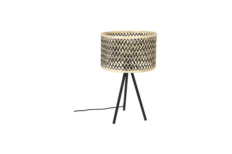 Ontdek de natuurlijke, strakke elegantie van tafellamp Isla, ontworpen in beige bamboehout