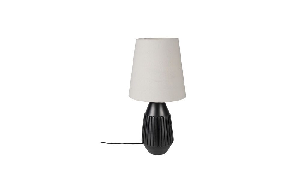 Deze lamp is gemaakt van hoogwaardig aluminium