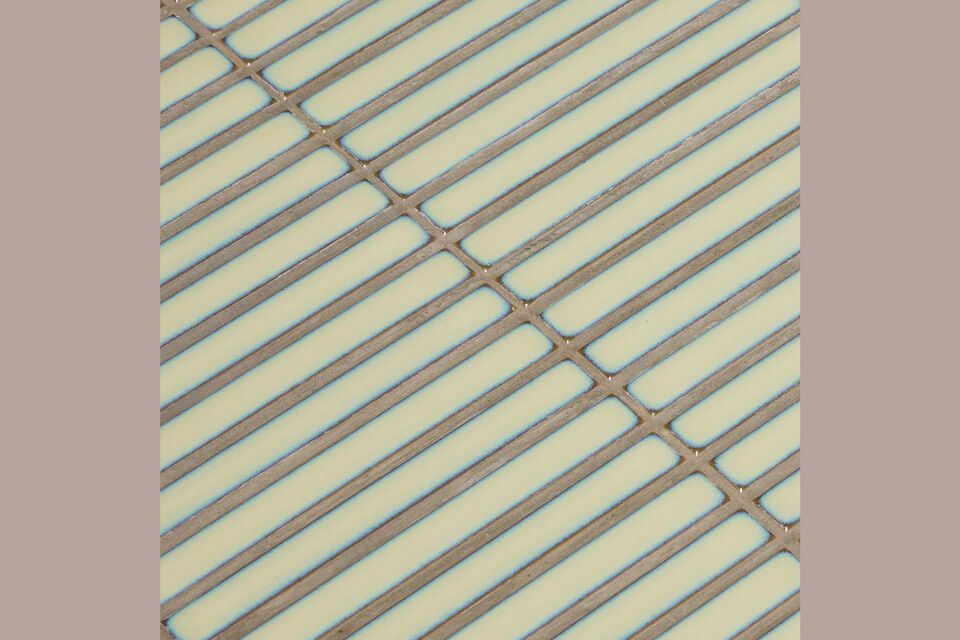 Geef je interieur een frisse touch met de mint houten bijzettafel Tile