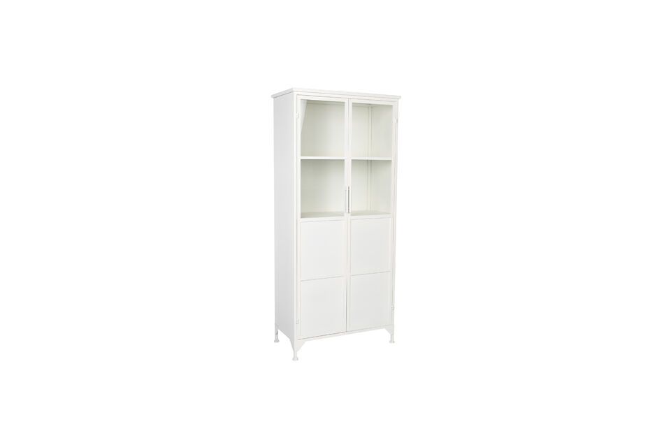 Gemaakt van gebroken wit ijzer, brengt deze kast een moderne maar tijdloze esthetiek in je huis
