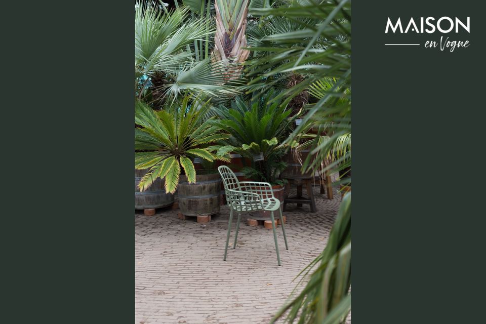 De Albert Kuip Vert Jardin-fauteuil is ideaal om te loungen in de zon