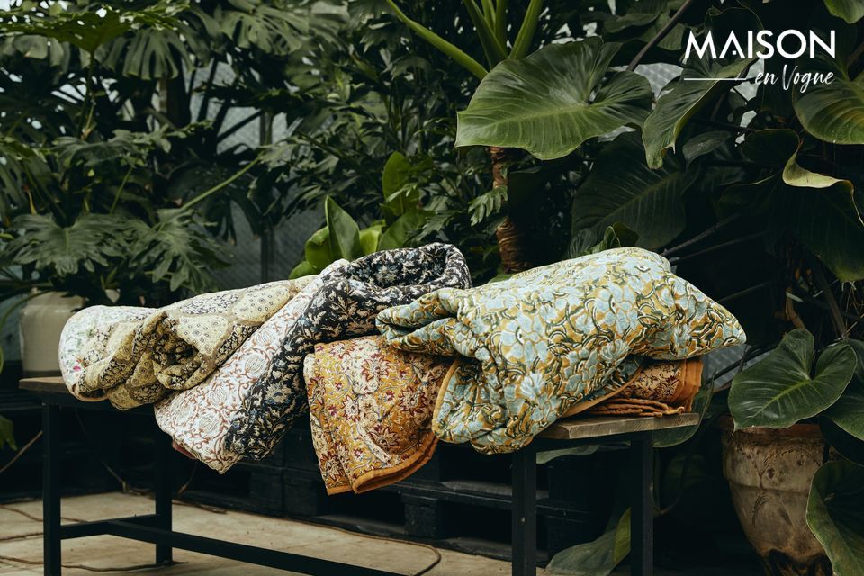 Vaulx gewatteerd tapijt met mosterdbloemen 